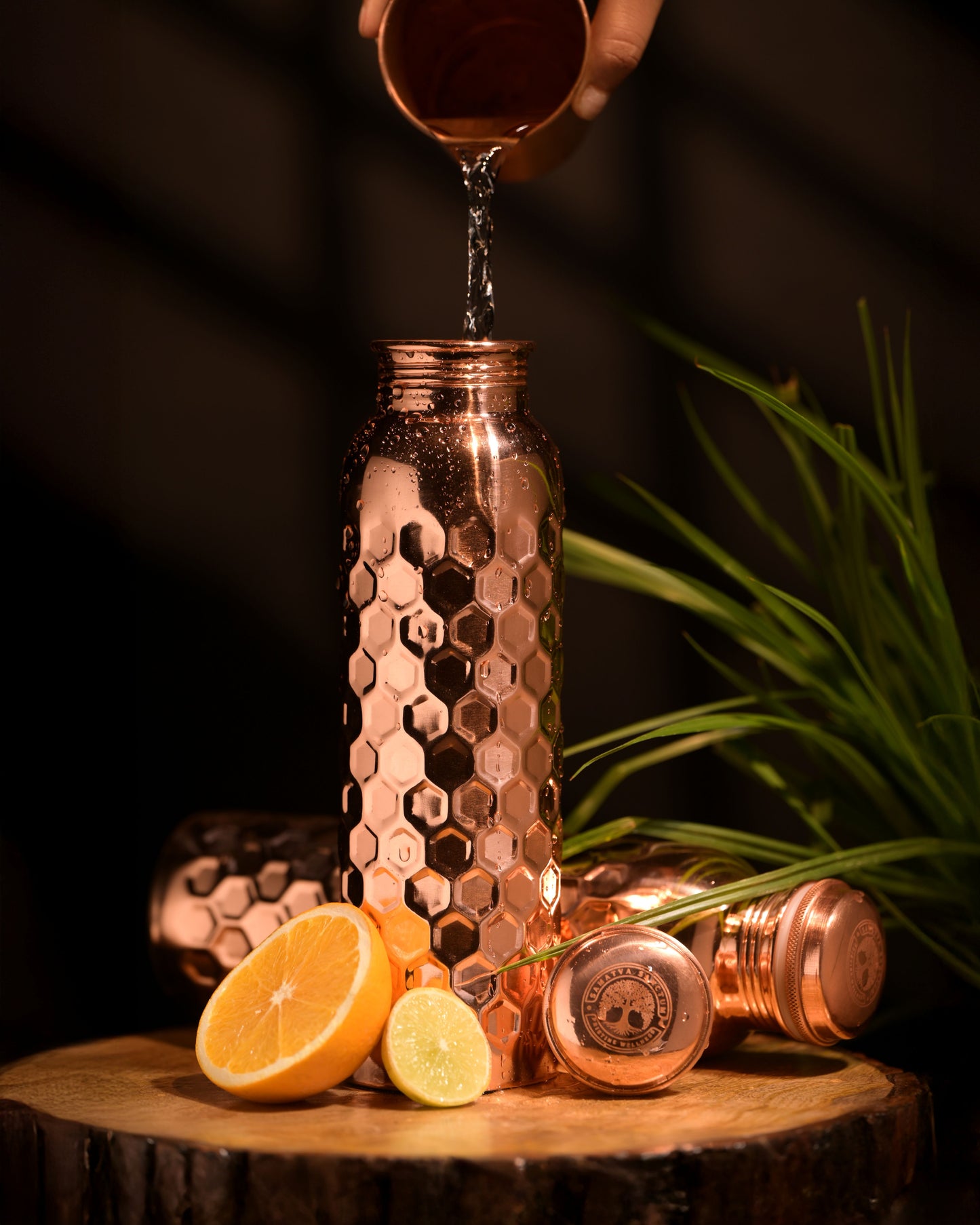 "Ratna" Diamond Copper Water Bottle - 950 ml BPA Free- Join Free and Leak Proof